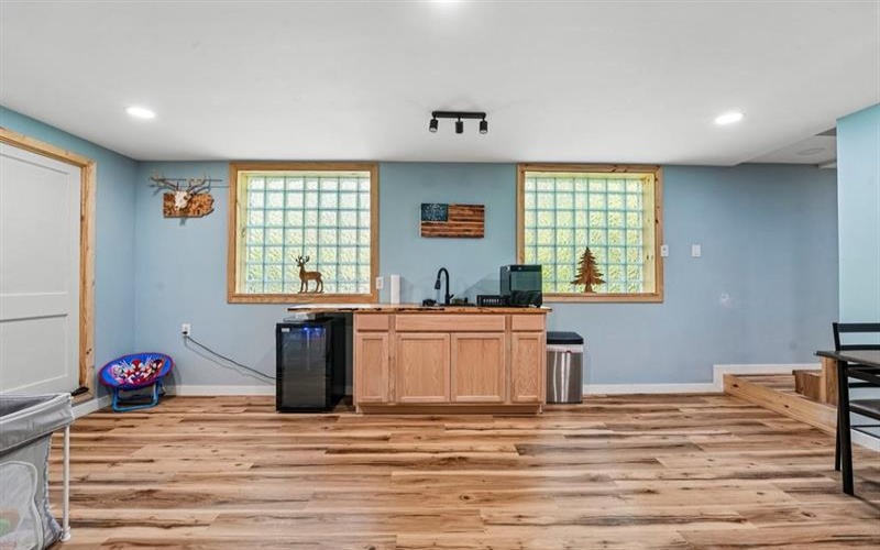 228 Walnut STREET, Houston, 15342, 3 Bedroom Bedrooms, 7 Room Rooms,2 BathroomBathrooms,Residential,For Sale,Walnut,1773543