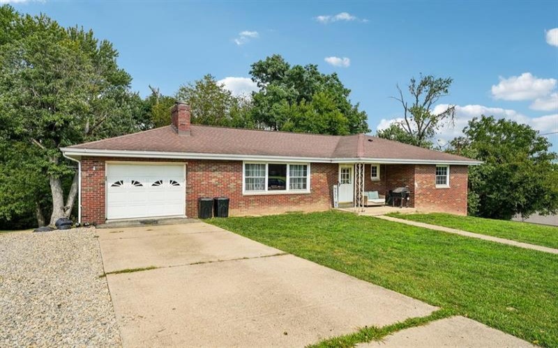 228 Walnut STREET, Houston, 15342, 3 Bedroom Bedrooms, 7 Room Rooms,2 BathroomBathrooms,Residential,For Sale,Walnut,1773543