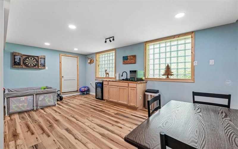 228 Walnut STREET, Houston, 15342, 3 Bedroom Bedrooms, 7 Room Rooms,2 BathroomBathrooms,Residential,For Sale,Walnut,1773543