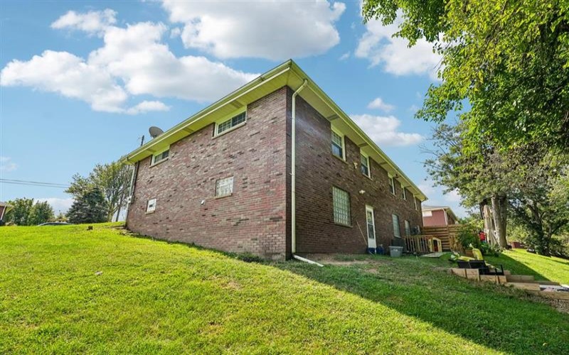 228 Walnut STREET, Houston, 15342, 3 Bedroom Bedrooms, 7 Room Rooms,2 BathroomBathrooms,Residential,For Sale,Walnut,1773543