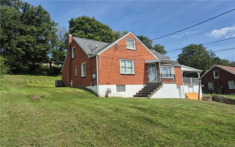 10877 Old Trail Rd, Irwin, 15642, 4 Bedroom Bedrooms, 6 Room Rooms,2 BathroomBathrooms,Residential,For Sale,Old Trail Rd,1773545