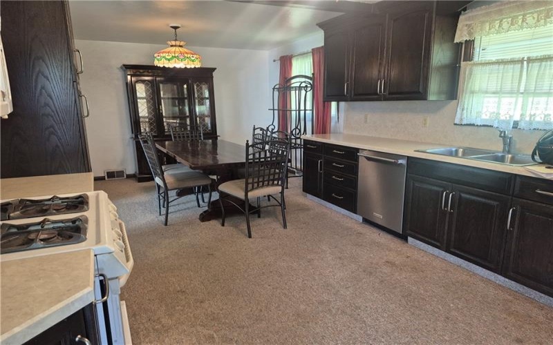 10877 Old Trail Rd, Irwin, 15642, 4 Bedroom Bedrooms, 6 Room Rooms,2 BathroomBathrooms,Residential,For Sale,Old Trail Rd,1773545