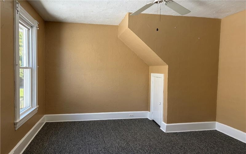 223 Orchard Ave, Canonsburg, 15317, 2 Bedroom Bedrooms, ,1 BathroomBathrooms,Lease,For Rent,Orchard Ave,1773555