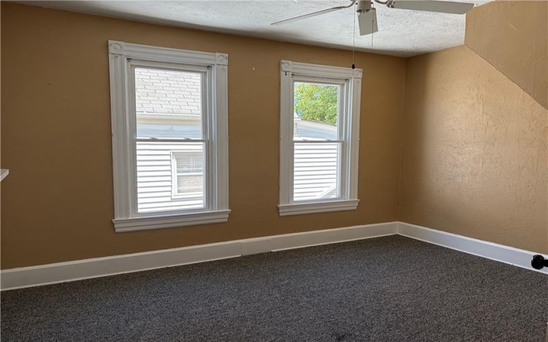 223 Orchard Ave, Canonsburg, 15317, 2 Bedroom Bedrooms, ,1 BathroomBathrooms,Lease,For Rent,Orchard Ave,1773555