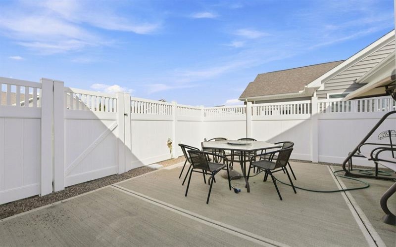 125 Village LANE, Finleyville, 15332, 2 Bedroom Bedrooms, 7 Room Rooms,2 BathroomBathrooms,Residential,For Sale,Village,1773572