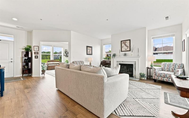 125 Village LANE, Finleyville, 15332, 2 Bedroom Bedrooms, 7 Room Rooms,2 BathroomBathrooms,Residential,For Sale,Village,1773572
