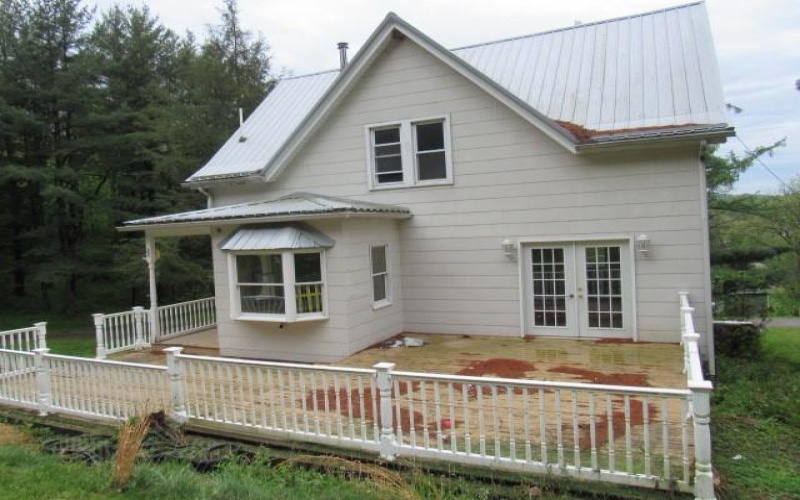 319 Miller Lane, Ruffs Dale, 15679, 3 Bedroom Bedrooms, 6 Room Rooms,1 BathroomBathrooms,Residential,For Sale,Miller Lane,1761721
