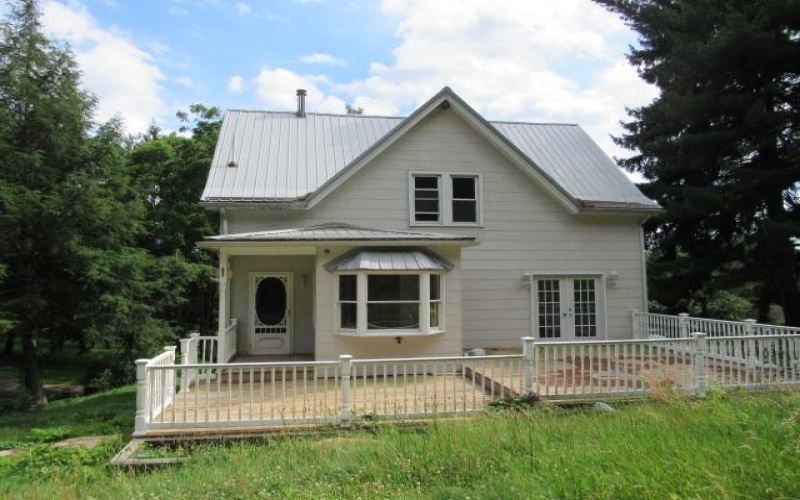 319 Miller Lane, Ruffs Dale, 15679, 3 Bedroom Bedrooms, 6 Room Rooms,1 BathroomBathrooms,Residential,For Sale,Miller Lane,1761721