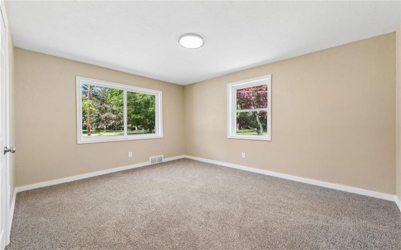 4533 Ridgeview Dr, Greensburg, 15601, 4 Bedroom Bedrooms, 10 Room Rooms,2 BathroomBathrooms,Residential,For Sale,Ridgeview Dr,1769464