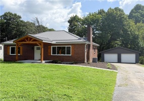 4533 Ridgeview Dr, Greensburg, 15601, 4 Bedroom Bedrooms, 10 Room Rooms,2 BathroomBathrooms,Residential,For Sale,Ridgeview Dr,1769464