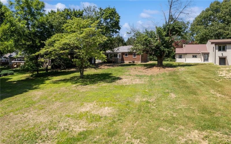 4533 Ridgeview Dr, Greensburg, 15601, 4 Bedroom Bedrooms, 10 Room Rooms,2 BathroomBathrooms,Residential,For Sale,Ridgeview Dr,1769464