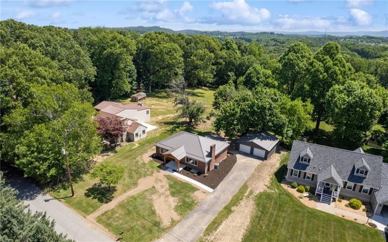 4533 Ridgeview Dr, Greensburg, 15601, 4 Bedroom Bedrooms, 10 Room Rooms,2 BathroomBathrooms,Residential,For Sale,Ridgeview Dr,1769464