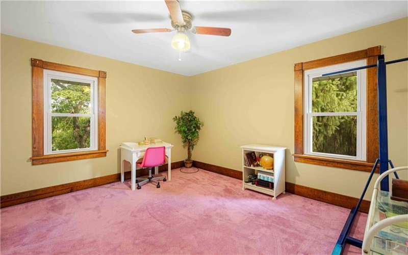 106 Arnold Ave, Houston, 15342, 3 Bedroom Bedrooms, 9 Room Rooms,1.1 BathroomBathrooms,Residential,For Sale,Arnold Ave,1773161
