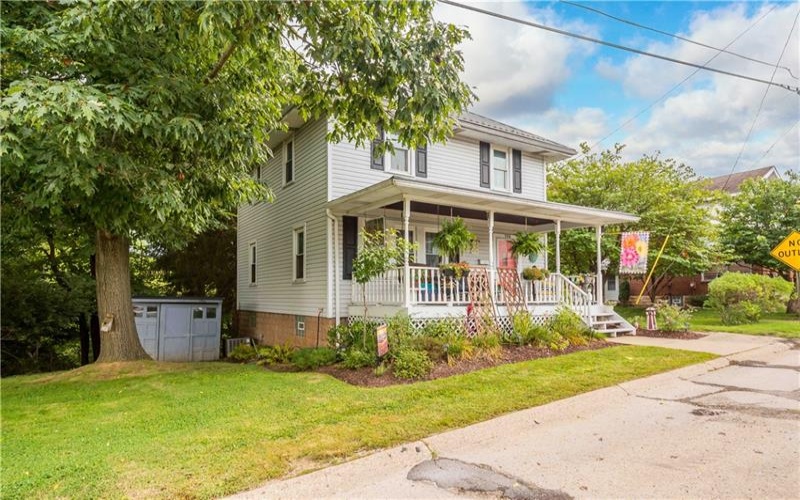 106 Arnold Ave, Houston, 15342, 3 Bedroom Bedrooms, 9 Room Rooms,1.1 BathroomBathrooms,Residential,For Sale,Arnold Ave,1773161