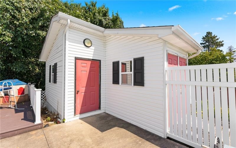 101 Emery Rd, Fredericktown, 15333, 3 Bedroom Bedrooms, 8 Room Rooms,2.1 BathroomBathrooms,Residential,For Sale,Emery Rd,1773386