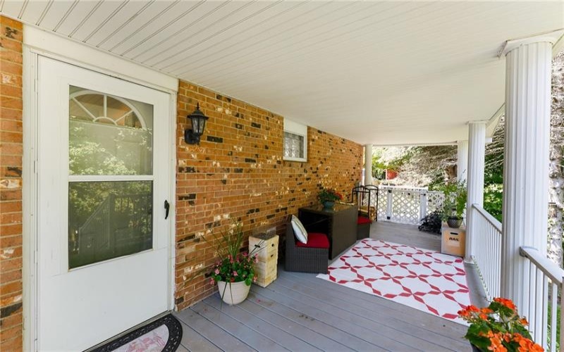101 Emery Rd, Fredericktown, 15333, 3 Bedroom Bedrooms, 8 Room Rooms,2.1 BathroomBathrooms,Residential,For Sale,Emery Rd,1773386