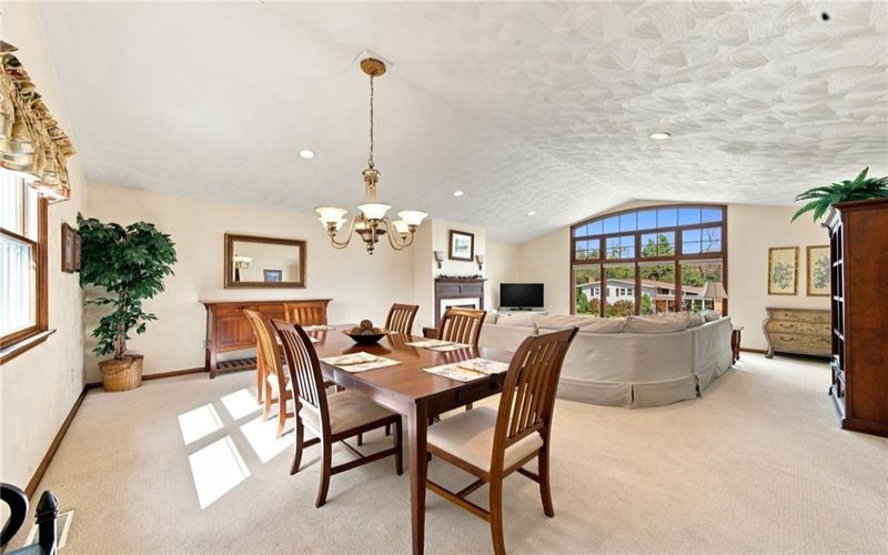 338 Evergreen Dr, Mt Pleasant, 15666, 3 Bedroom Bedrooms, ,2 BathroomBathrooms,Residential,For Sale,Evergreen Dr,1773548
