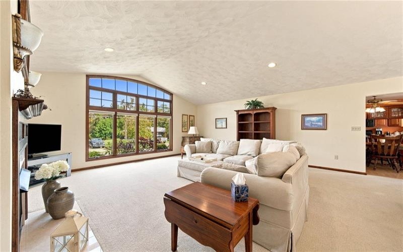 338 Evergreen Dr, Mt Pleasant, 15666, 3 Bedroom Bedrooms, ,2 BathroomBathrooms,Residential,For Sale,Evergreen Dr,1773548