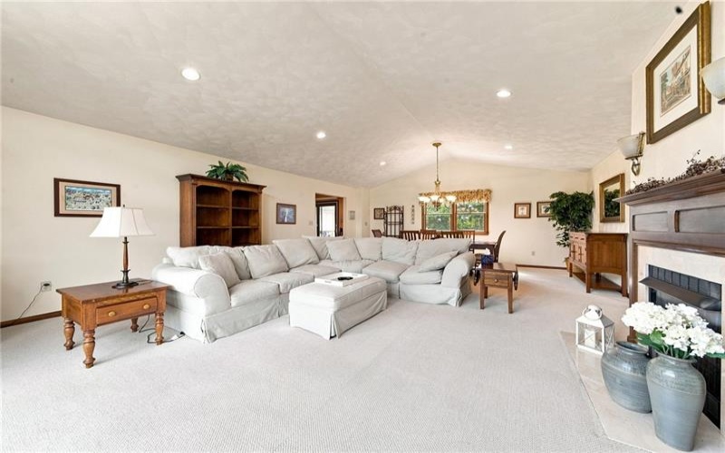 338 Evergreen Dr, Mt Pleasant, 15666, 3 Bedroom Bedrooms, ,2 BathroomBathrooms,Residential,For Sale,Evergreen Dr,1773548