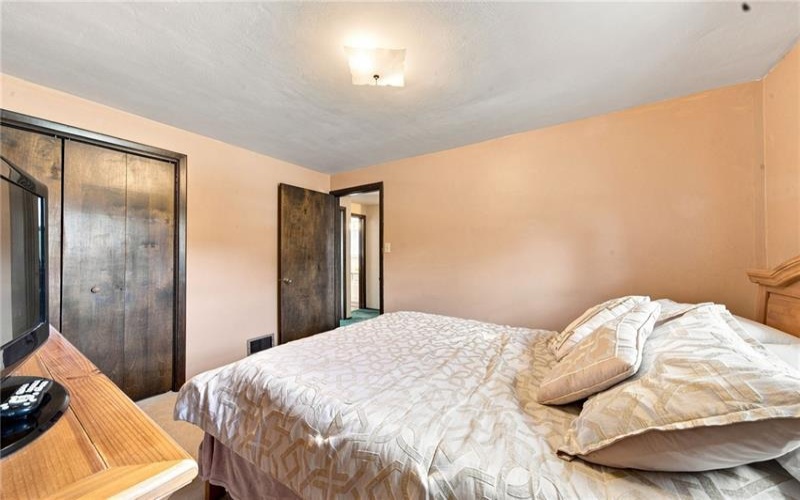 338 Evergreen Dr, Mt Pleasant, 15666, 3 Bedroom Bedrooms, ,2 BathroomBathrooms,Residential,For Sale,Evergreen Dr,1773548