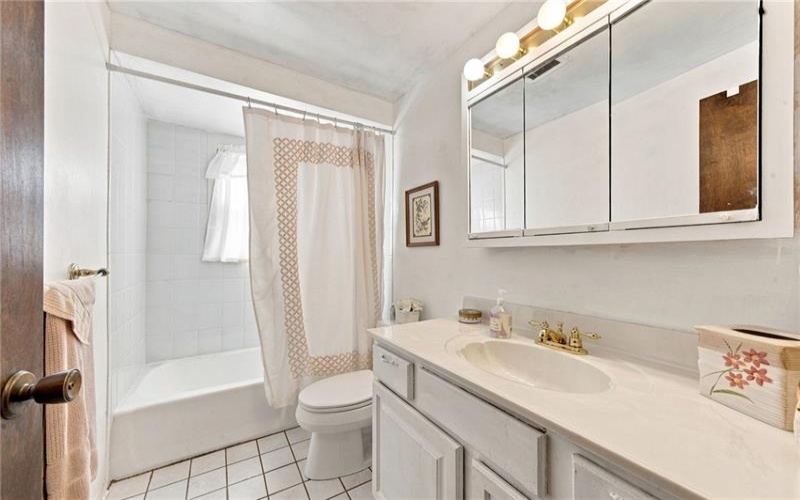 338 Evergreen Dr, Mt Pleasant, 15666, 3 Bedroom Bedrooms, ,2 BathroomBathrooms,Residential,For Sale,Evergreen Dr,1773548