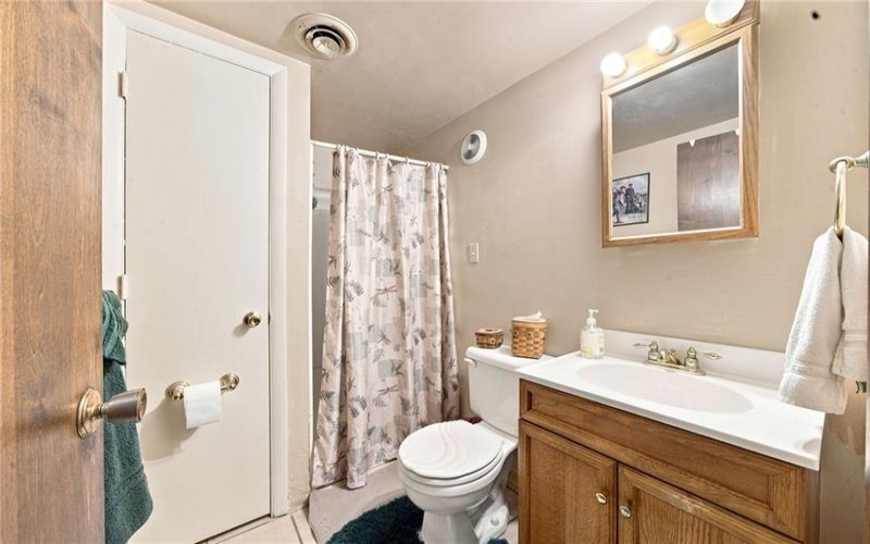 338 Evergreen Dr, Mt Pleasant, 15666, 3 Bedroom Bedrooms, ,2 BathroomBathrooms,Residential,For Sale,Evergreen Dr,1773548