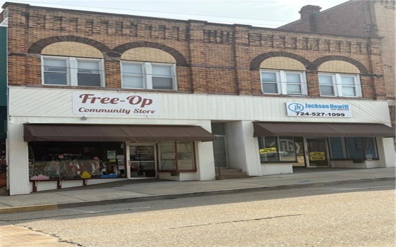 305 Clay Ave, Jeannette, 15644, ,Commercial-industrial-business,For Sale,Clay Ave,1773576