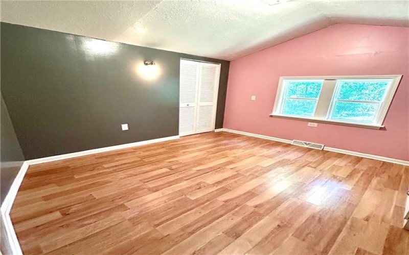 573 S Bank St, Derry, 15627, 4 Bedroom Bedrooms, 6 Room Rooms,2 BathroomBathrooms,Residential,For Sale,S Bank St,1773577