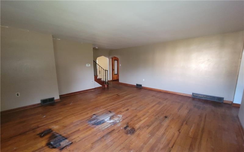 2634 Chambers St, Lower Burrell, 15068, 3 Bedroom Bedrooms, 8 Room Rooms,1 BathroomBathrooms,Residential,For Sale,Chambers St,1773596