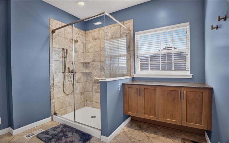 2007 Overlook Ct, Canonsburg, 15317, 3 Bedroom Bedrooms, 10 Room Rooms,2.2 BathroomBathrooms,Residential,For Sale,Overlook Ct,1773610