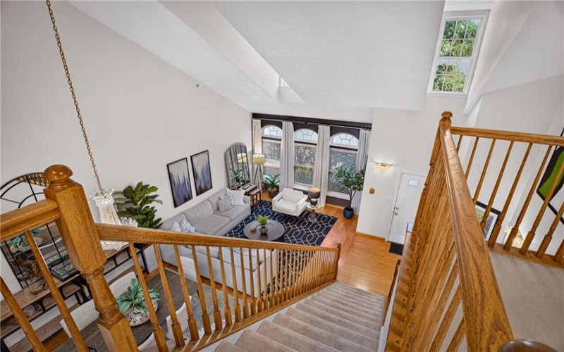 2007 Overlook Ct, Canonsburg, 15317, 3 Bedroom Bedrooms, 10 Room Rooms,2.2 BathroomBathrooms,Residential,For Sale,Overlook Ct,1773610