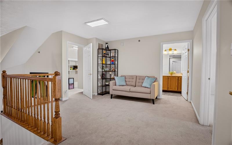 2007 Overlook Ct, Canonsburg, 15317, 3 Bedroom Bedrooms, 10 Room Rooms,2.2 BathroomBathrooms,Residential,For Sale,Overlook Ct,1773610