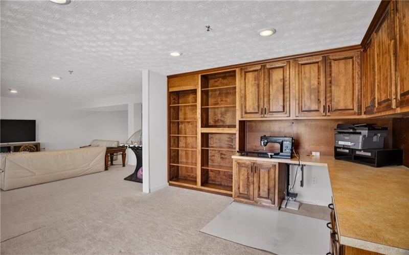2007 Overlook Ct, Canonsburg, 15317, 3 Bedroom Bedrooms, 10 Room Rooms,2.2 BathroomBathrooms,Residential,For Sale,Overlook Ct,1773610