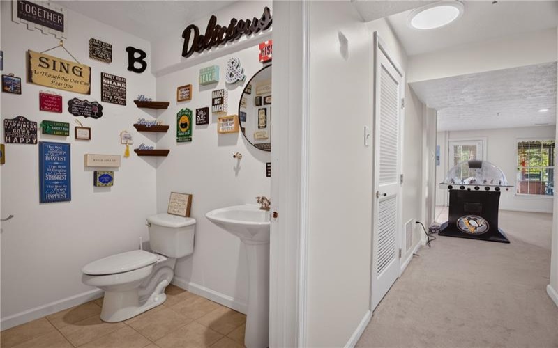 2007 Overlook Ct, Canonsburg, 15317, 3 Bedroom Bedrooms, 10 Room Rooms,2.2 BathroomBathrooms,Residential,For Sale,Overlook Ct,1773610