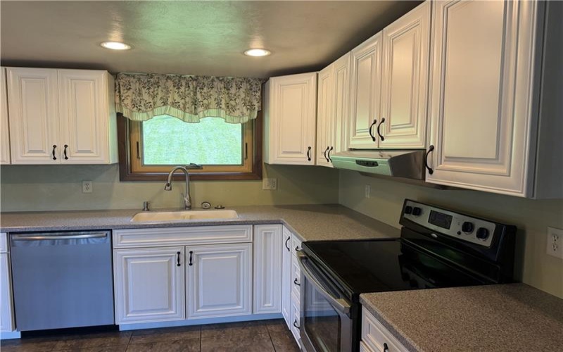 311 Whitetail Ln, Greensburg, 15601, 3 Bedroom Bedrooms, 10 Room Rooms,2 BathroomBathrooms,Residential,For Sale,Whitetail Ln,1773635