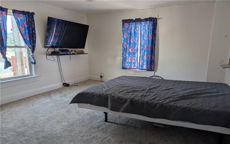 800 Lincoln Ave, Charleroi, 15022, 6 Bedroom Bedrooms, ,3 BathroomBathrooms,Residential,For Sale,Lincoln Ave,1773650