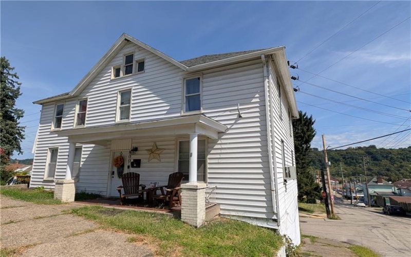 800 Lincoln Ave, Charleroi, 15022, 6 Bedroom Bedrooms, ,3 BathroomBathrooms,Residential,For Sale,Lincoln Ave,1773650