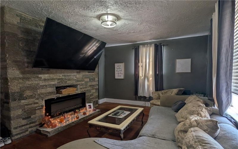 800 Lincoln Ave, Charleroi, 15022, 6 Bedroom Bedrooms, ,3 BathroomBathrooms,Residential,For Sale,Lincoln Ave,1773650