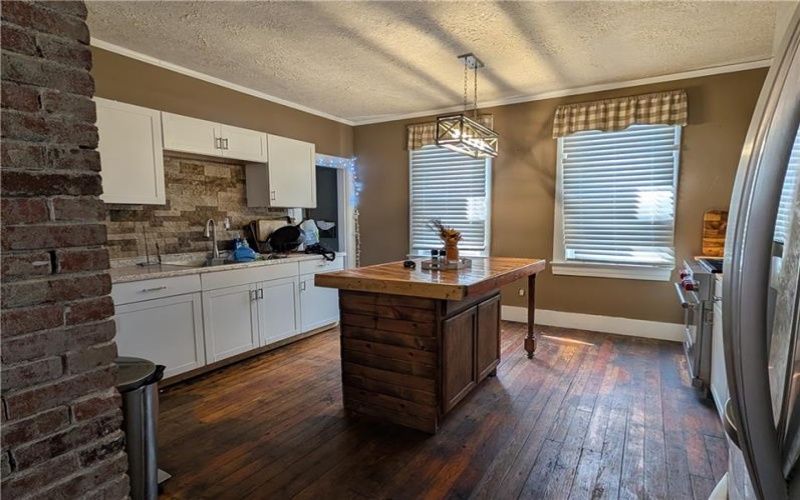 800 Lincoln Ave, Charleroi, 15022, 6 Bedroom Bedrooms, ,3 BathroomBathrooms,Residential,For Sale,Lincoln Ave,1773650