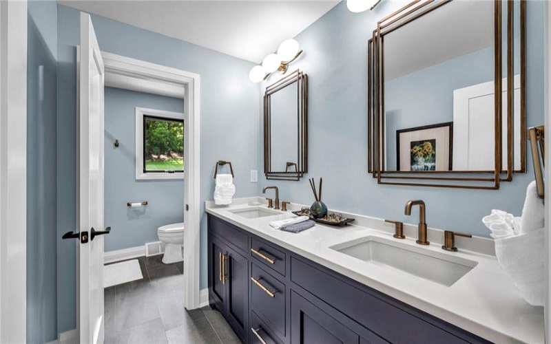 429 Church Hill Rd, Venetia, 15367, 4 Bedroom Bedrooms, 12 Room Rooms,2.2 BathroomBathrooms,Residential,For Sale,Church Hill Rd,1773673