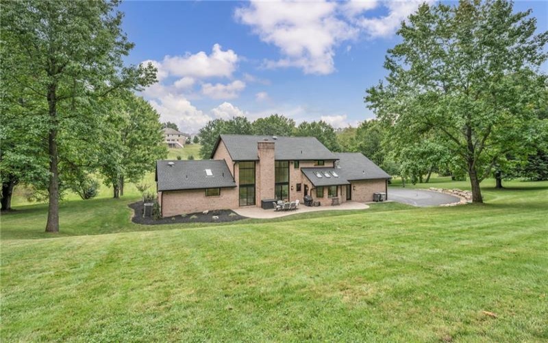 429 Church Hill Rd, Venetia, 15367, 4 Bedroom Bedrooms, 12 Room Rooms,2.2 BathroomBathrooms,Residential,For Sale,Church Hill Rd,1773673