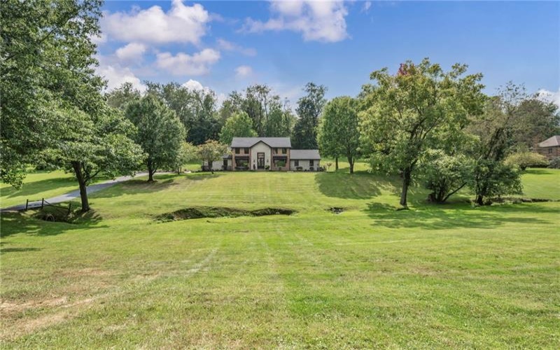 429 Church Hill Rd, Venetia, 15367, 4 Bedroom Bedrooms, 12 Room Rooms,2.2 BathroomBathrooms,Residential,For Sale,Church Hill Rd,1773673