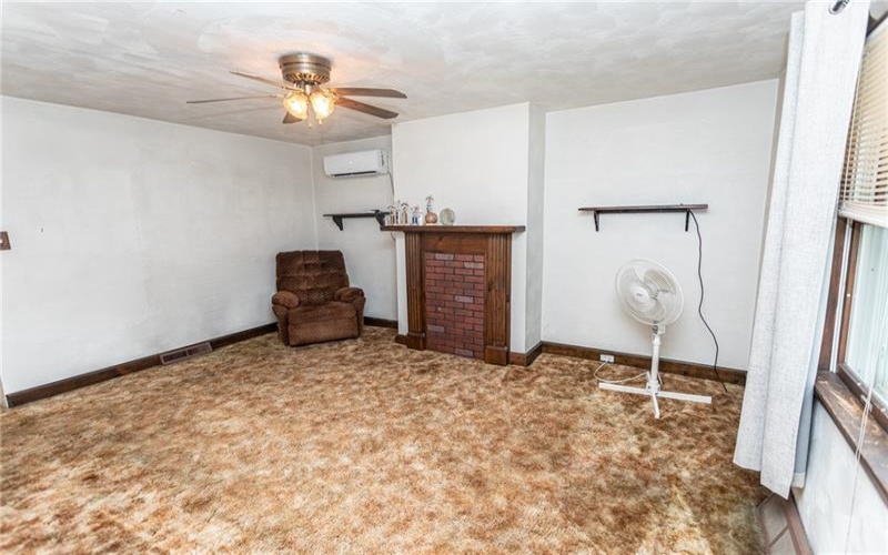 254 Little Summit Rd, Dunbar, 15431, 3 Bedroom Bedrooms, ,1 BathroomBathrooms,Residential,For Sale,Little Summit Rd,1773676