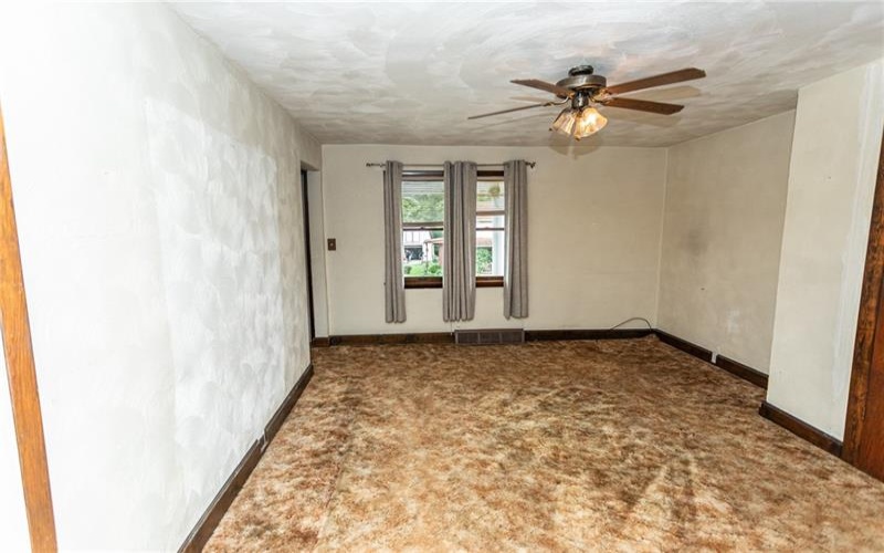 254 Little Summit Rd, Dunbar, 15431, 3 Bedroom Bedrooms, ,1 BathroomBathrooms,Residential,For Sale,Little Summit Rd,1773676