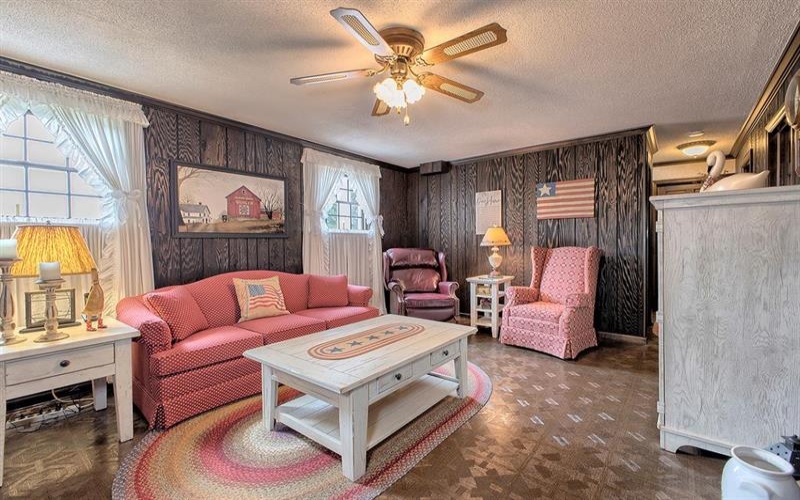 313 Patterson Lane, Rostraver Township, 15012, 3 Bedroom Bedrooms, 9 Room Rooms,1.1 BathroomBathrooms,Residential,For Sale,Patterson Lane,1773682