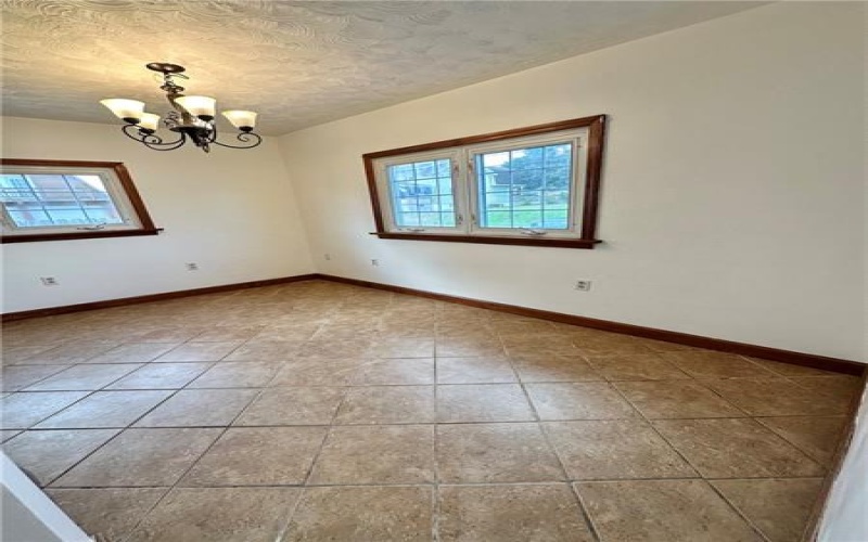 606 5th St, Youngwood, 15697, 4 Bedroom Bedrooms, 8 Room Rooms,1.1 BathroomBathrooms,Residential,For Sale,5th St,1773687