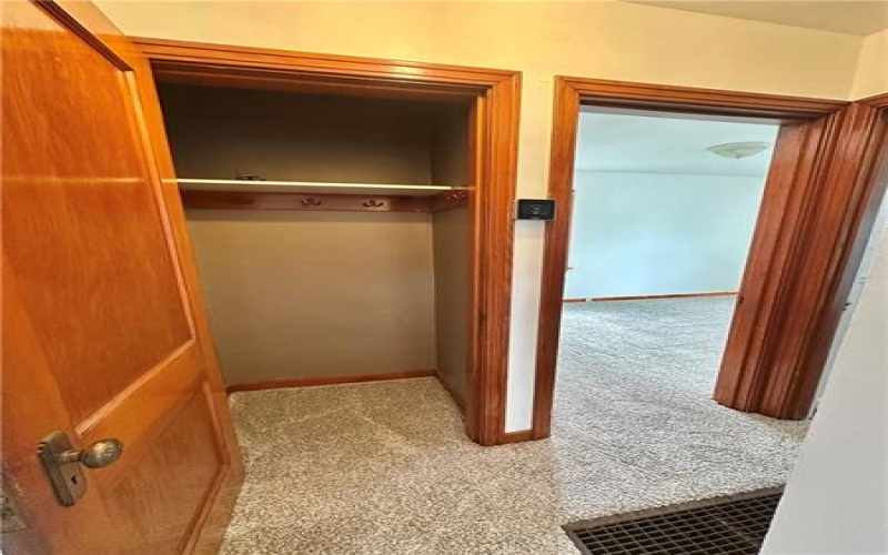 606 5th St, Youngwood, 15697, 4 Bedroom Bedrooms, 8 Room Rooms,1.1 BathroomBathrooms,Residential,For Sale,5th St,1773687