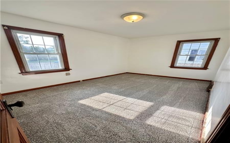 606 5th St, Youngwood, 15697, 4 Bedroom Bedrooms, 8 Room Rooms,1.1 BathroomBathrooms,Residential,For Sale,5th St,1773687