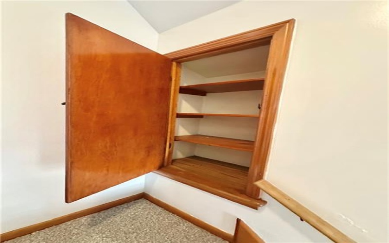 606 5th St, Youngwood, 15697, 4 Bedroom Bedrooms, 8 Room Rooms,1.1 BathroomBathrooms,Residential,For Sale,5th St,1773687