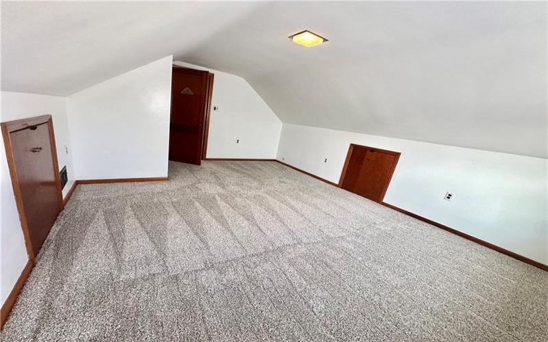 606 5th St, Youngwood, 15697, 4 Bedroom Bedrooms, 8 Room Rooms,1.1 BathroomBathrooms,Residential,For Sale,5th St,1773687
